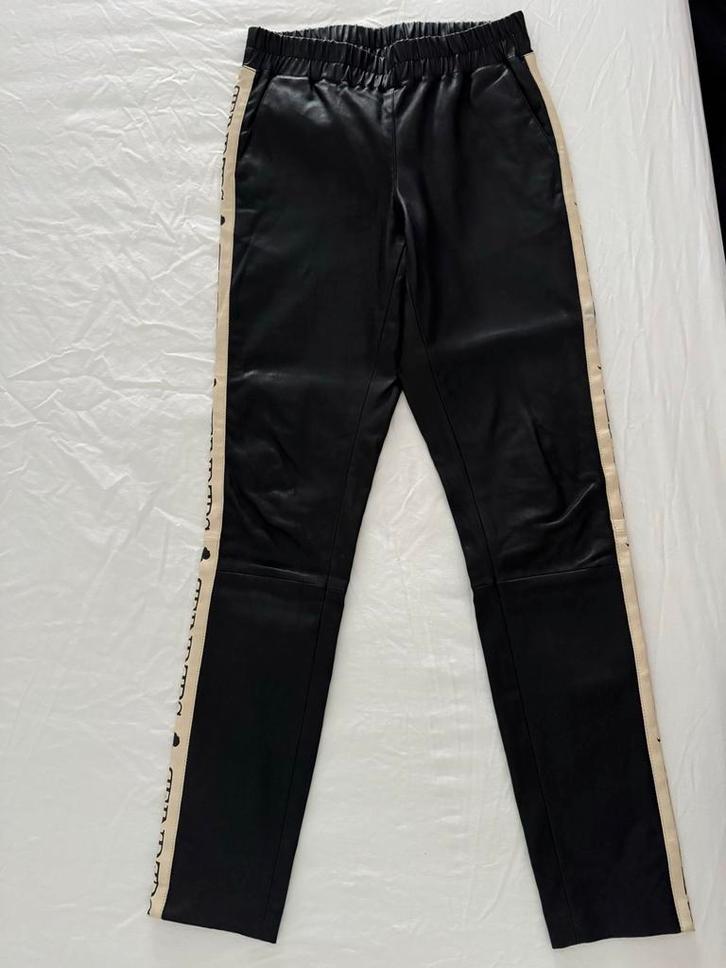 Reinders leren broek - Maat S - Zo goed als nieuw!, Kleding | Dames, Broeken en Pantalons, Zo goed als nieuw, Maat 36 (S), Zwart