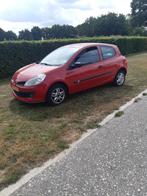 Renault Clio 1.2 16V 75 pk 3D 2006 Rood, Voorwielaandrijving, 74 pk, Zwart, 4 cilinders