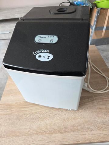 Cuisinoon Ijsmaker - Werkt Perfect! beschikbaar voor biedingen