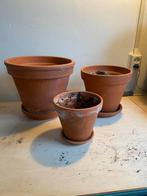 3 Terracotta Bloempotten - Amsterdam De Baarsjes, Ophalen, Gebruikt, Rond, Binnen