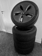 Aero Velgen + Winterbanden Set voor Tesla Model 3, Auto-onderdelen, Banden en Velgen, 18 inch, Gebruikt, Banden en Velgen, 235 mm