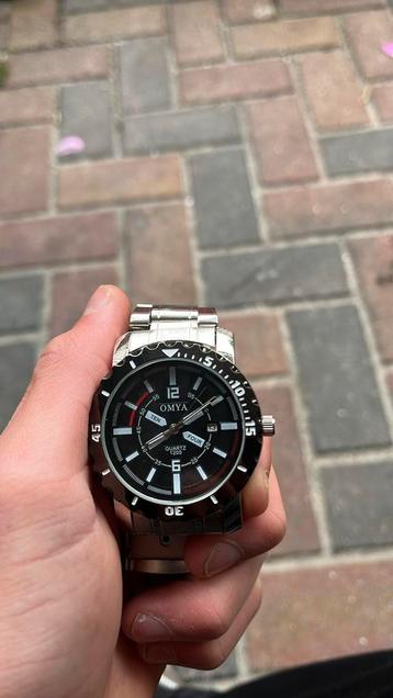 Gied horloge net nieuwe, gaat weg voor nieuwe apple wachts. beschikbaar voor biedingen