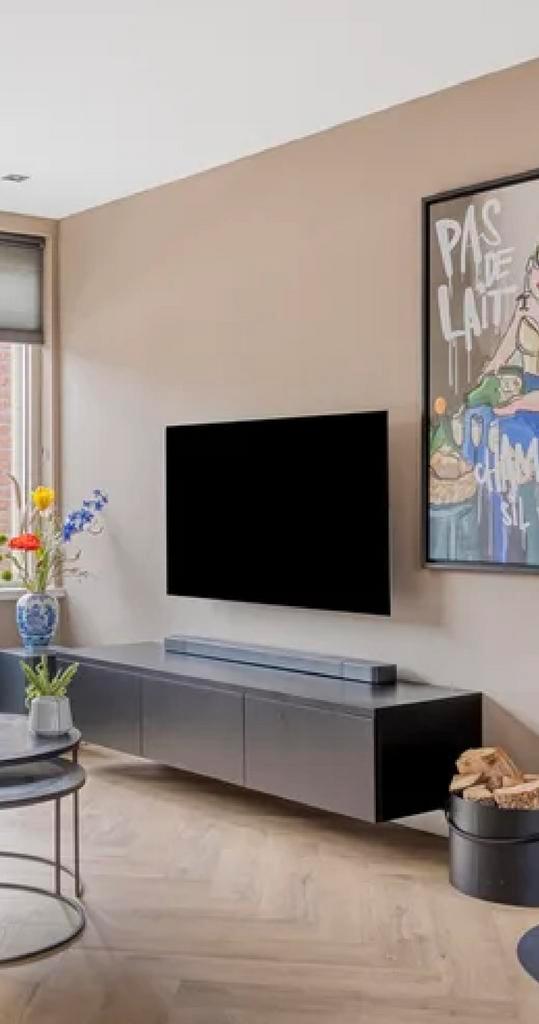 Zwevend TV Meubel Zen Lifestyle - Zwart MDF, Huis en Inrichting, Kasten | Televisiemeubels, Gebruikt, Minder dan 100 cm, 150 tot 200 cm