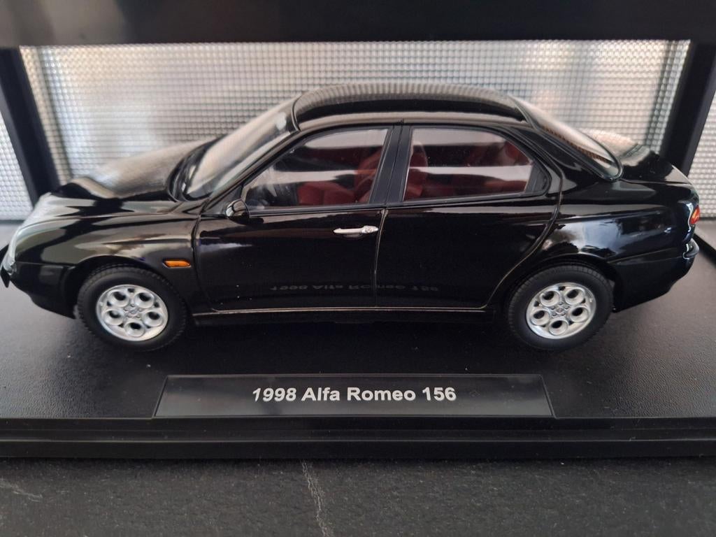 Alfa Romeo 156 1998 Schaal 1:18, Overige merken, Triple 9, Nieuw, Auto