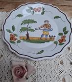 Oud Frans Bretons wandbord met troubadour en bloemen, Antiek en Kunst, Ophalen of Verzenden