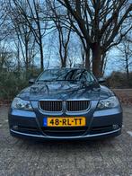 BMW 3-Serie 2.0 I 320 AUT 2005 Grijs, Auto's, BMW, 1995 cc, Zwart, 4 cilinders, Leder en Stof
