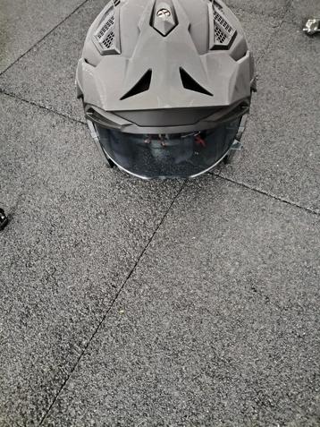 Integraalhelm XL  beschikbaar voor biedingen