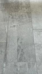 BETONGRIJS LAMINAAT ZELF DEMONTEREN EN OPHALEN, Ophalen, Gebruikt, Grijs, 50 tot 75 m²