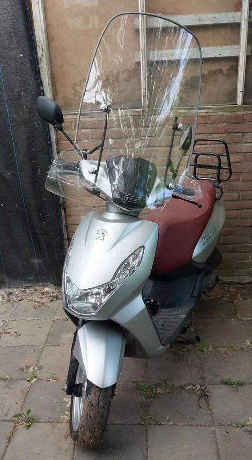 Peugeot Kisbee (zonder 123), Fietsen en Brommers, Scooters | Peugeot, Gebruikt, Overige modellen, Maximaal 45 km/u, Benzine, Ophalen