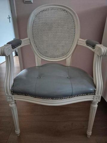 Stoel barok beschikbaar voor biedingen