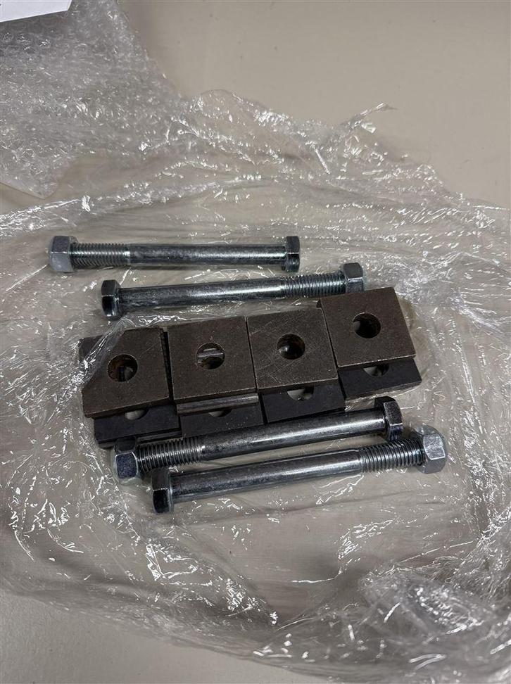 ophang aanpas kit -Rear Camber and Toe Adjustment Kit Serrat, Auto diversen, Auto-accessoires, Nieuw, Ophalen of Verzenden