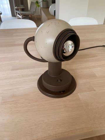Vintage eyeball tafellamp beschikbaar voor biedingen