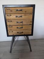 Kastje, Huis en Inrichting, Ophalen, Minder dan 50 cm, Gebruikt, 3 of 4 laden