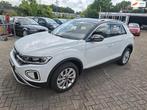 Volkswagen T-ROC 1.5 TSI Life Edition automaat- IQ Light -, Euro 6, 4 cilinders, 150 pk, Wit
