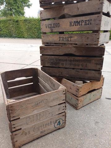 veiling/fruit kistjes echt oud,origineel. 8 tot 12.50 euro p beschikbaar voor biedingen