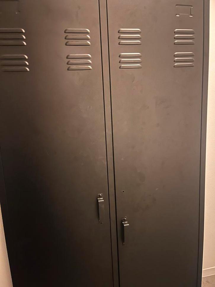 Zwarte lockerkast van Leen Bakker (Mick), Huis en Inrichting, Kasten | Lockerkasten, Gebruikt, Ophalen