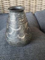 Antiek metaal vaasje met ingeleg zilver, Antiek en Kunst, Antiek | Goud en Zilver, Ophalen of Verzenden, Zilver