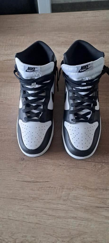 Nike Dunk High Panda - Maat 45, Kleding | Heren, Schoenen, Nieuw, Sneakers of Gympen, Zwart, Ophalen of Verzenden