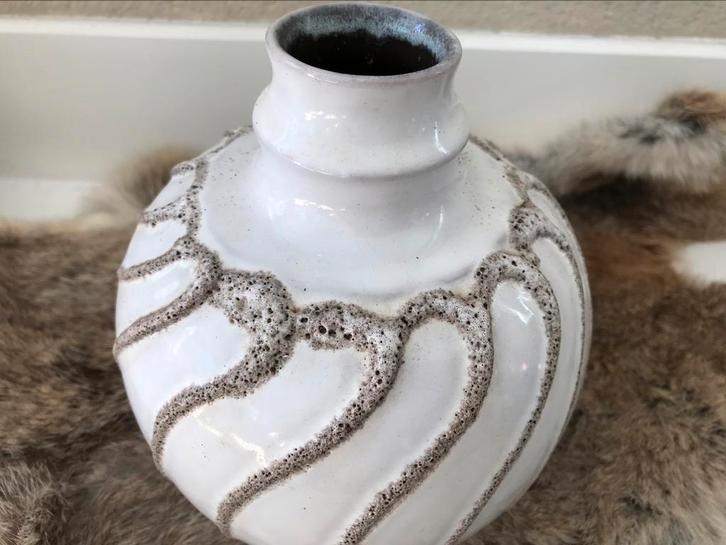 Japandi vaas Strehla fat lava vaas keramiek vintage, Huis en Inrichting, Woonaccessoires | Vazen, Zo goed als nieuw, Overige kleuren