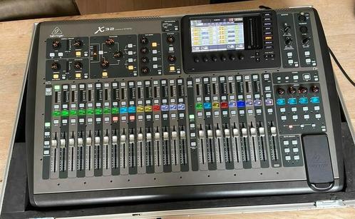 Behringer X32 [Incl Prodjuser Case], Muziek en Instrumenten, Mengpanelen, Gebruikt, 20 kanalen of meer, Microfooningang, Ophalen