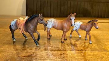Schleich Paardenfamilie beschikbaar voor biedingen