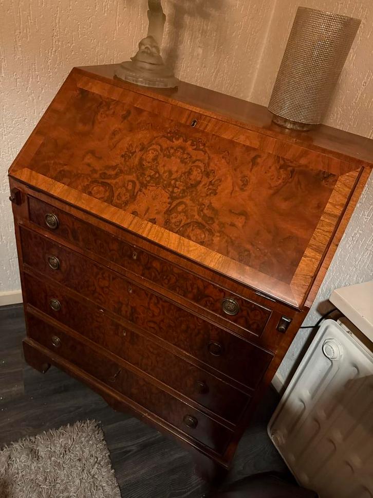 Wortelnoten Secretaire met Gebruikerssporen, Antiek en Kunst, Antiek | Meubels | Kasten, Ophalen of Verzenden