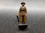 Soldaat figuur/ metaal  - Ohillco England - schade enkels en, Ophalen of Verzenden, Landmacht, Nederland
