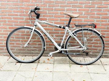 Lichte Merida hybride fiets – grijs, in uitstekende staat beschikbaar voor biedingen