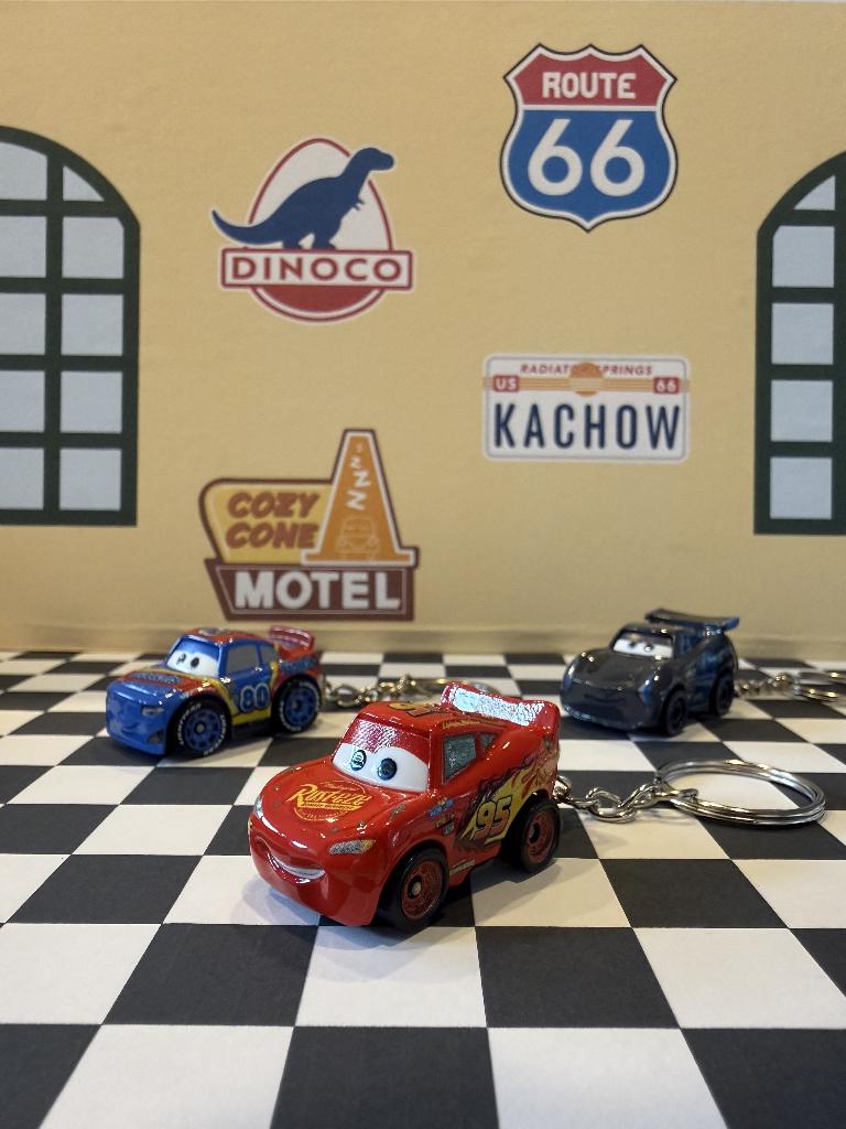 Disney Cars Sleutelhanger, Ophalen of Verzenden, Overige figuren, Nieuw, Beeldje of Figuurtje
