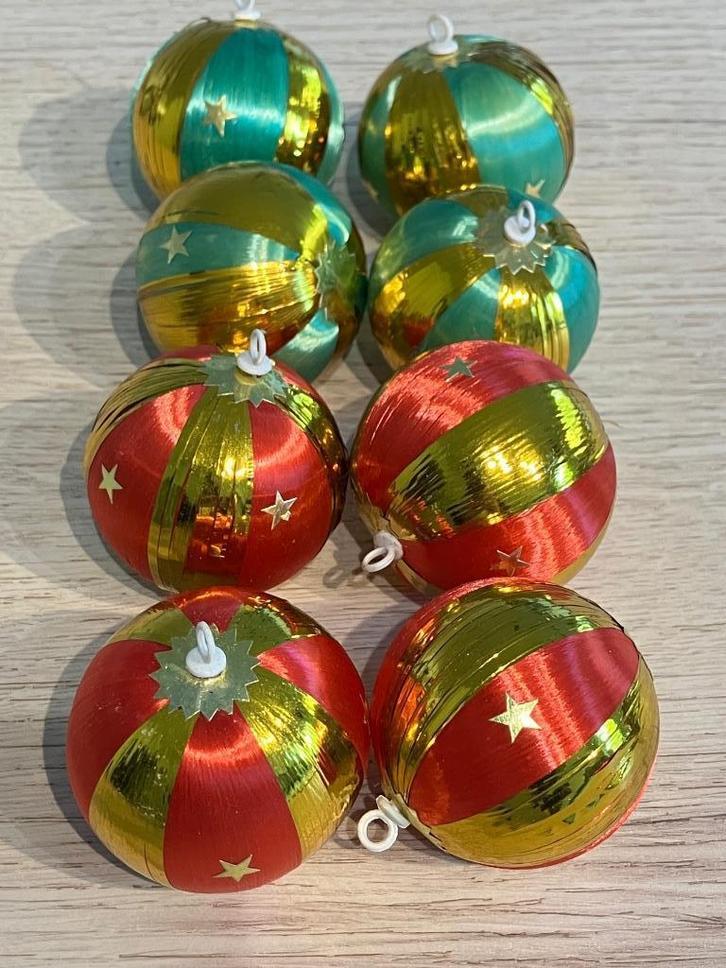 8 * Onbreekbare Kerstballen Rood / Groen 5 cm (VINTAGE), Diversen, Kerst, Gebruikt, Ophalen of Verzenden