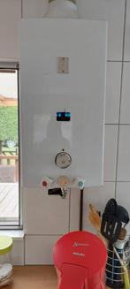 Propaan Vailant geiser(met rookgaskap), Doe-het-zelf en Verbouw, Geisers en Boilers, Ophalen, Gebruikt, Geiser, Minder dan 20 liter
