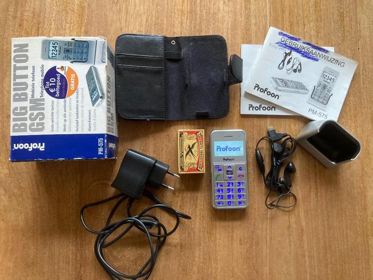 Senioren mobiele telefoon grote toetsen mobieltje PM-575, Telecommunicatie, Mobiele telefoons | Overige merken, Zo goed als nieuw