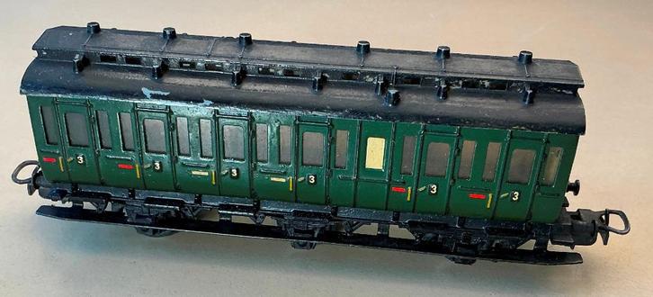 MäRKLIN H0 330/1 - 4004 COMPARTIMENTWAGEN 3e KLAS GROEN, Hobby en Vrije tijd, Modeltreinen | H0, Gebruikt, Wagon, Wisselstroom