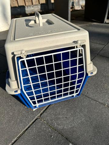 Reismand voor kat beschikbaar voor biedingen