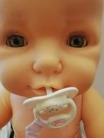 Babypop Famosa, Kinderen en Baby's, Speelgoed | Poppen, Ophalen of Verzenden, Zo goed als nieuw, Babypop