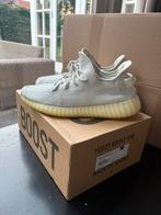 Adidas yeezy 350 v2 triple white maat 45 1/3, Kleding | Heren, Wit, Ophalen of Verzenden, Yeezy, Sneakers of Gympen