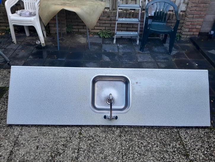 Aanrechtblad met wasbak 210cm 60cm, Huis en Inrichting, Keuken | Keukenelementen, Gebruikt, Minder dan 100 cm, 150 tot 200 cm