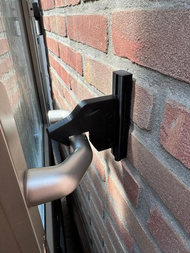 Eaglegrippr deurhaak, Tuin en Terras, Overige Tuin en Terras, Zo goed als nieuw, Verzenden