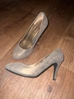 Invito hakken - EUR: 38, Kleding | Dames, Schoenen, Pumps, Overige kleuren, Ophalen of Verzenden, Zo goed als nieuw