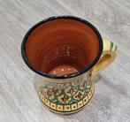 Aardewerk Mok met Kleurrijk Design, Gebruikt, Ophalen of Verzenden, Overige stijlen, Kop(pen) en/of Schotel(s)