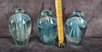 3x kwal in glas. Mond geblazen item. BLAUW 11 cm hoog.  beschikbaar voor biedingen