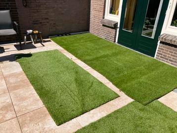 Kunstgras NIEUW 390x166 en 240x104 beschikbaar voor biedingen