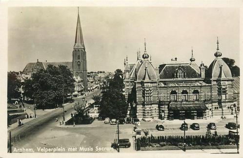 (386-040-027) Arnhem Velperplein met Musis Sacrum, Verzamelen, Ansichtkaarten | Nederland, Gelderland, Verzenden