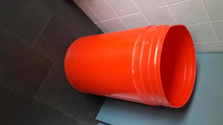 GROTE KUNSTSTOF AFVALBAK, Huis en Inrichting, Woonaccessoires | Prullenbakken, Gebruikt, Kunststof, 75 cm of meer, 40 liter of meer
