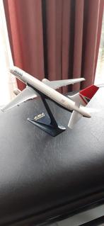 Schaalmodel Boeing 757 British Airways op standaard,kunstst, Ophalen of Verzenden, Vliegtuig
