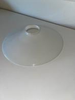 Oud lampenkapje melkglas., Ophalen of Verzenden