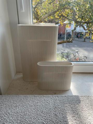 Muuto Ridge vazen set (2) - Off White beschikbaar voor biedingen