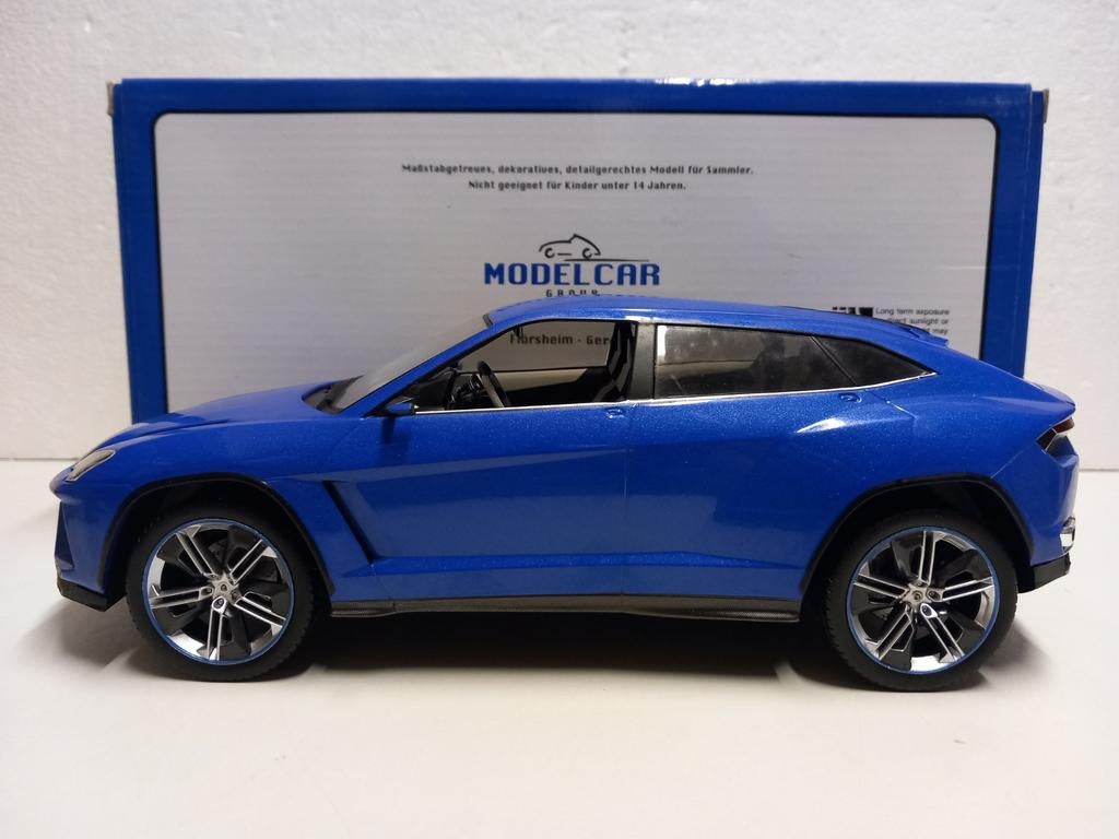 Lamborghini Urus suv blauw kobalt Mcg 1:18 KRD, Hobby en Vrije tijd, Modelauto's | 1:18, Ophalen of Verzenden, Zo goed als nieuw