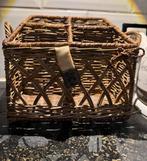 RivieraMaison rattan mandje, Huis en Inrichting, Woonaccessoires | Schalen en Manden, Ophalen, Zo goed als nieuw, Rond, Riet