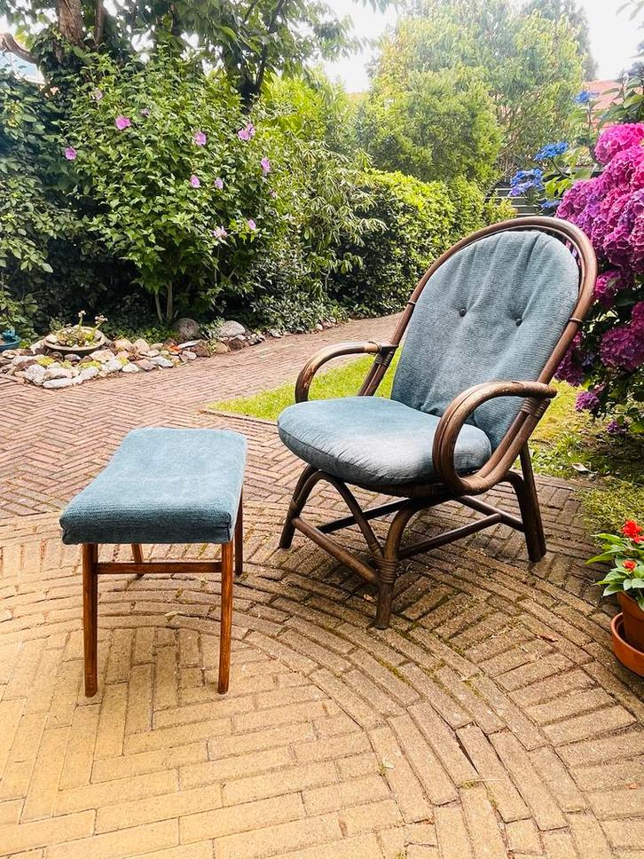 Vintage Manou Lounge Fauteuil met Voetenbank, Huis en Inrichting, Fauteuils, Gebruikt, Hout, 50 tot 75 cm, 75 tot 100 cm, Ophalen